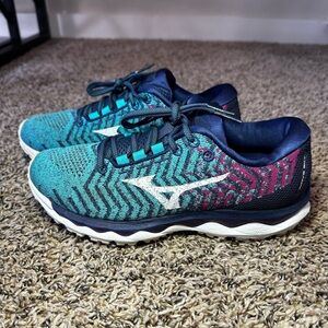 Mizuno Wave Sky Waveknit 3 Women’s Size 8 Running Shoes Blue Purple Sneakers